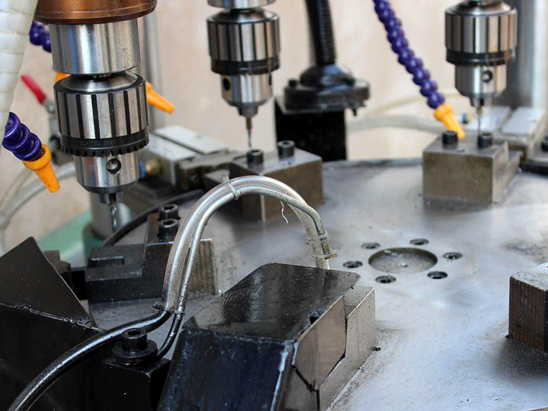 鉆攻機攻絲要不要加油？