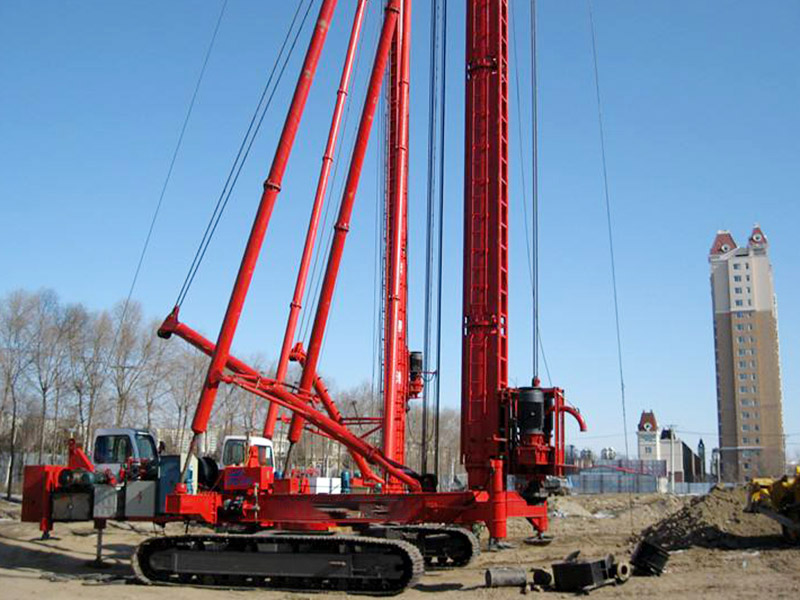 灌注樁鉆孔機(jī)多高？