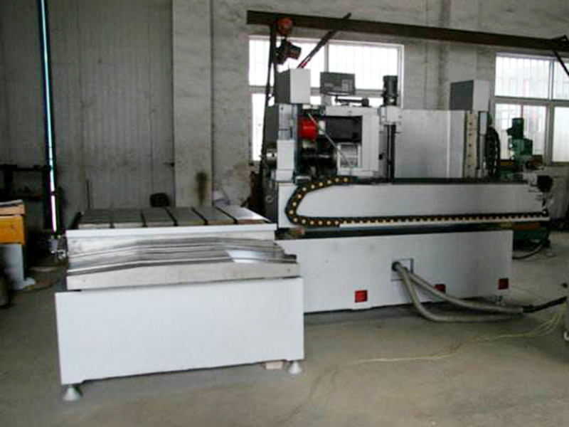 數(shù)控5軸深孔臥式鉆床有幾軸聯(lián)動(dòng)？