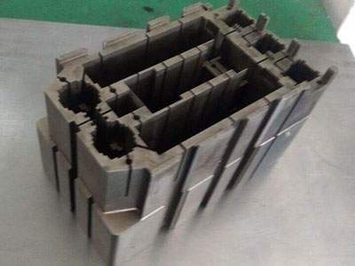 淺析數(shù)控機床的工作原理和加工內(nèi)容。